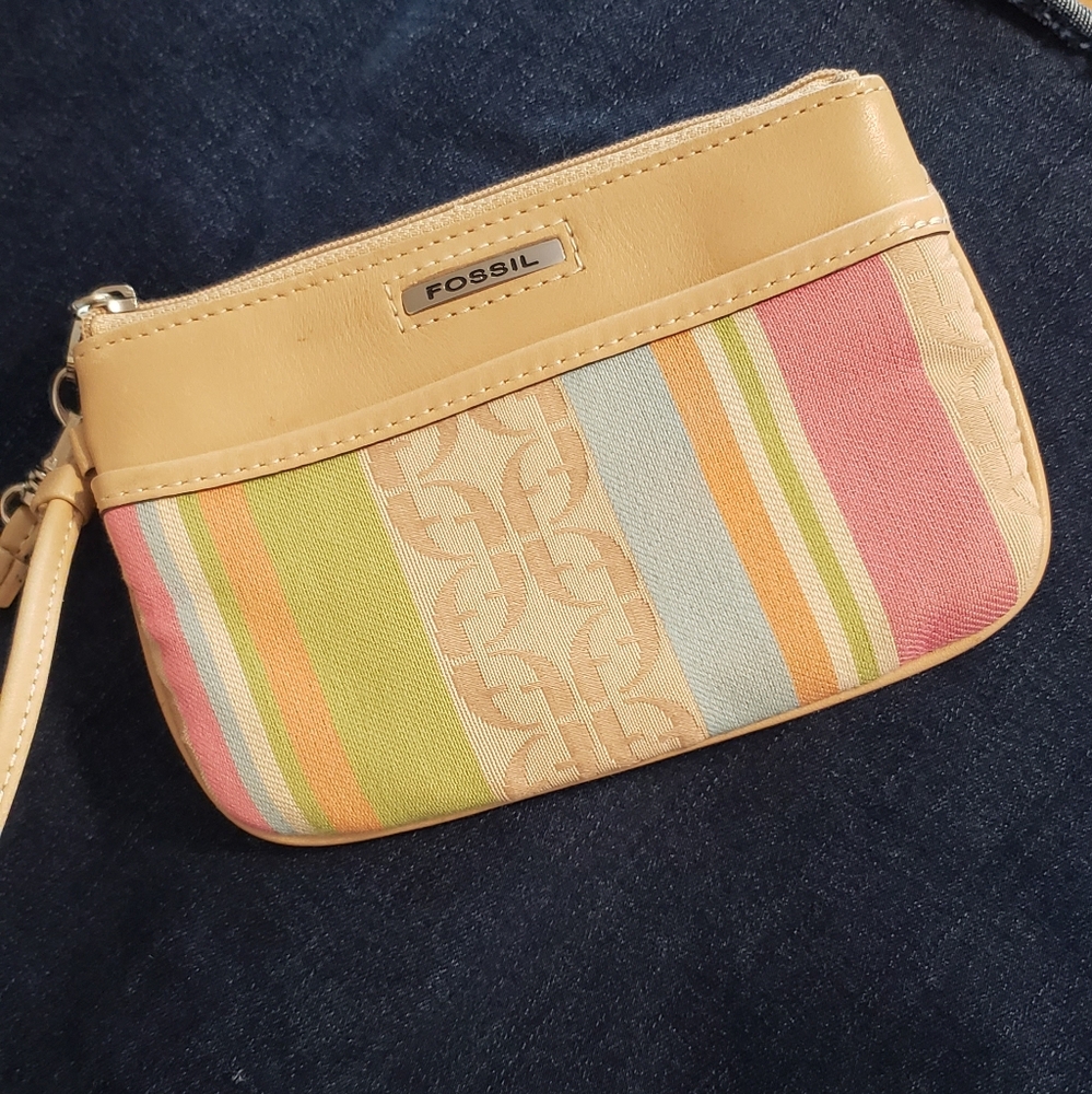 Fossil | Colorful stripped wristlet